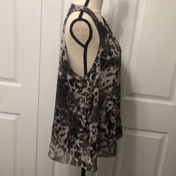 NWT Vince Camuto Women’s Scoop Neck Tank, Large, Brown/Black/Cream Animal Print - Picture 7 of 12